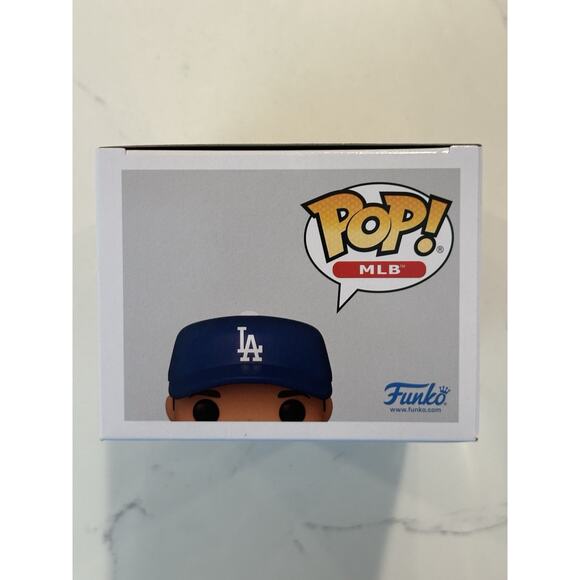 Funko Pop! MLB Shohei Ohtani #105 Funko Exclusive Dodgers pitching #2 - Picture 6 of 7